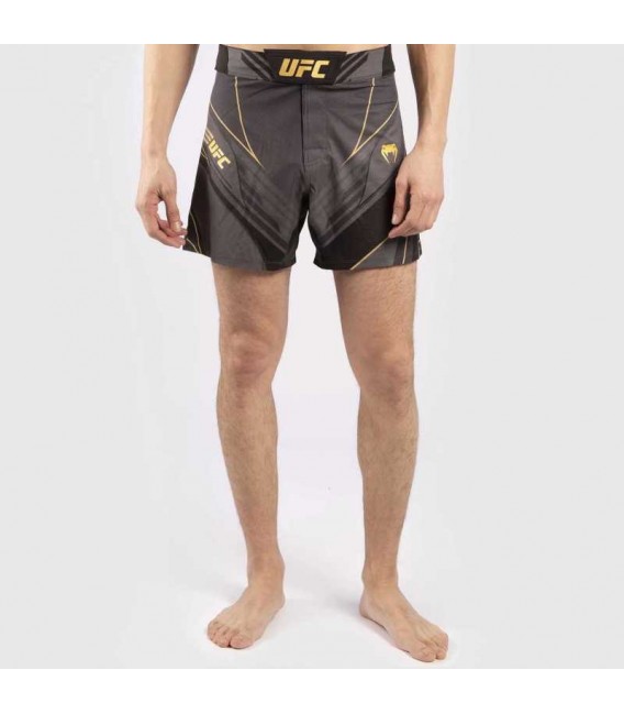 Spodenki treningowe UFC Venum Pro Line kolor czarno - złoty